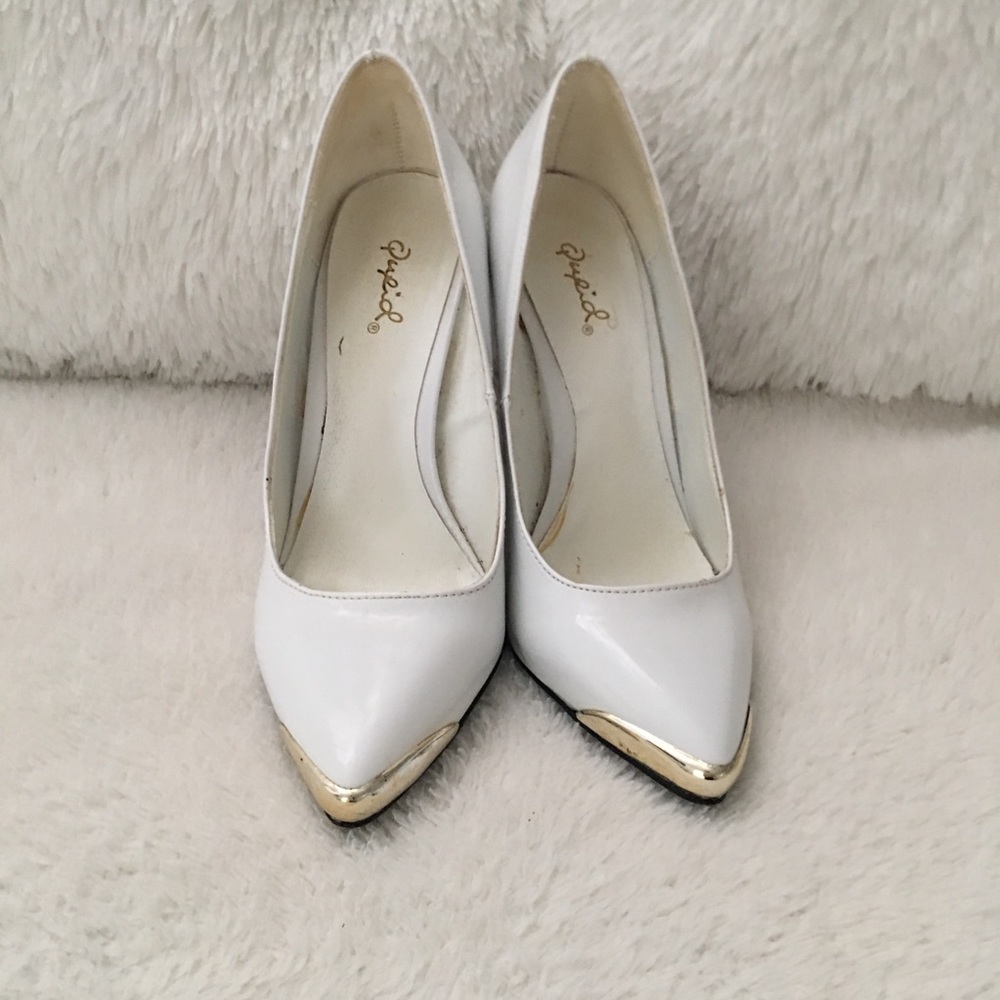 FINAL PRICE White & Gold Pumps